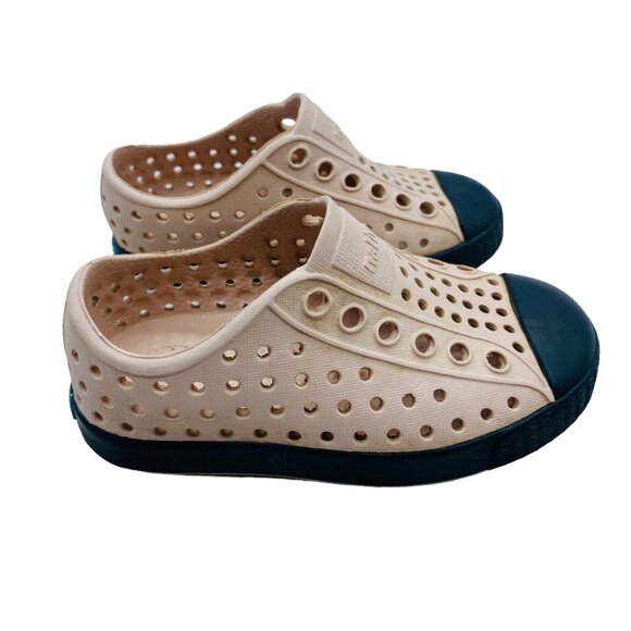 Native Jefferson Water Shoes Clogs Child Size 5 Beige Peach Black Slip On Light - Picture 2 of 8